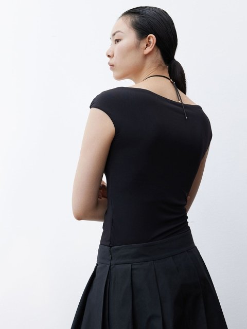 H&M Ballerina-Neckline Top