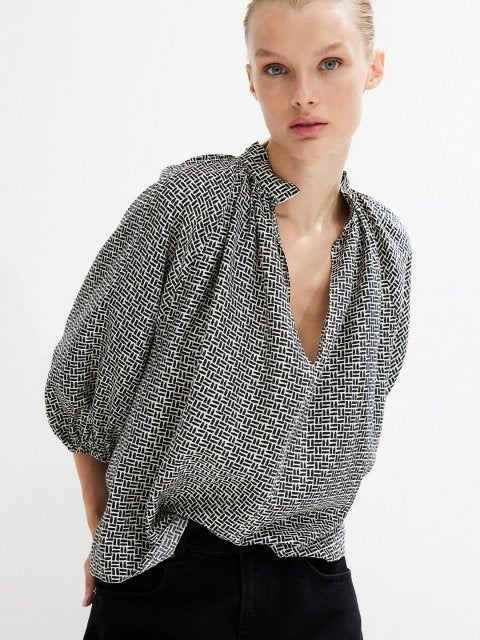 H&M Balloon-Sleeved Blouse