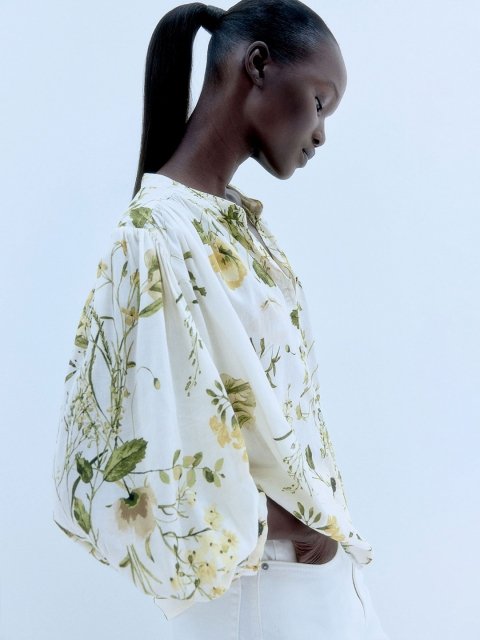 H&M Balloon-Sleeved Blouse
