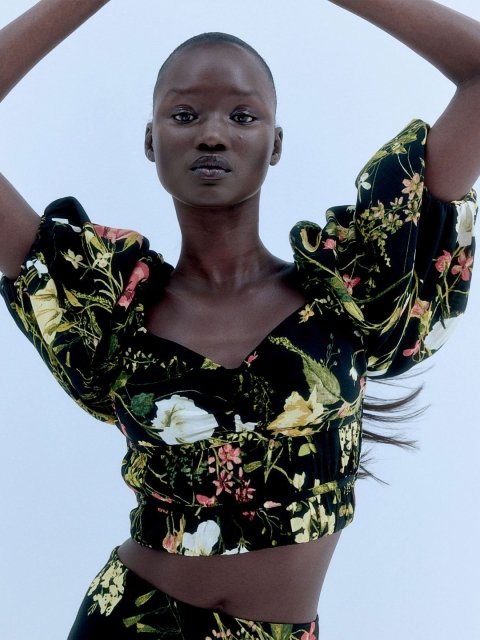 H&M Cropped Blouse