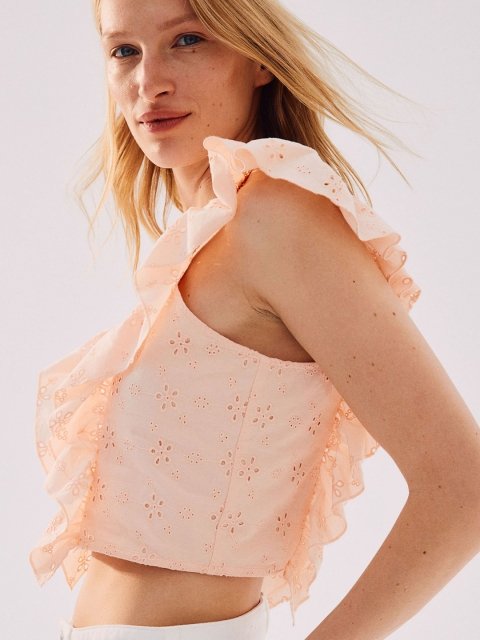 H&M Cropped Broderie Anglaise Blouse