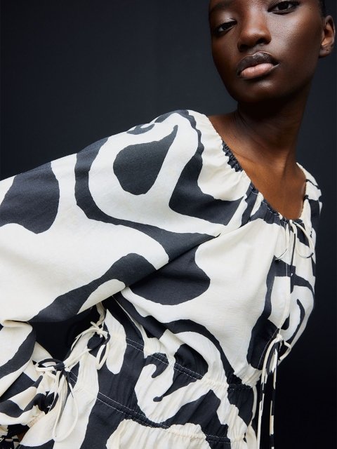H&M Drawstring-Detail Blouse