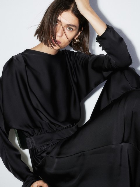 H&M Fitted Satin Dress