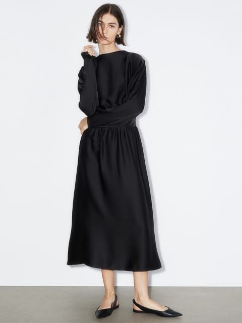 H&M Fitted Satin Dress
