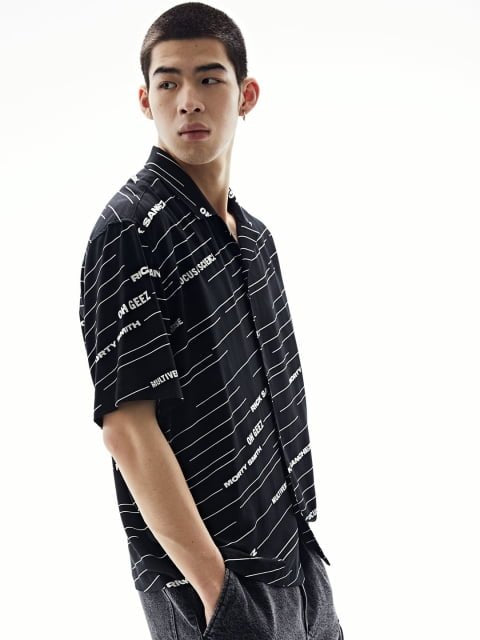 H&M Loose Fit Printed Resort Shirt