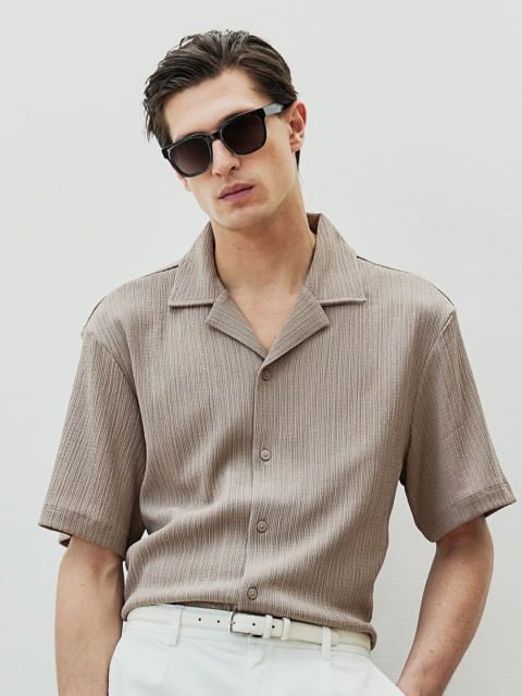 H&M Men Regular Fit Crinkled Resort Shirt