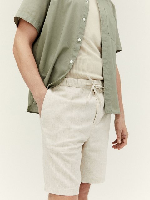 H&M Men Regular Fit Linen-Blend Shorts