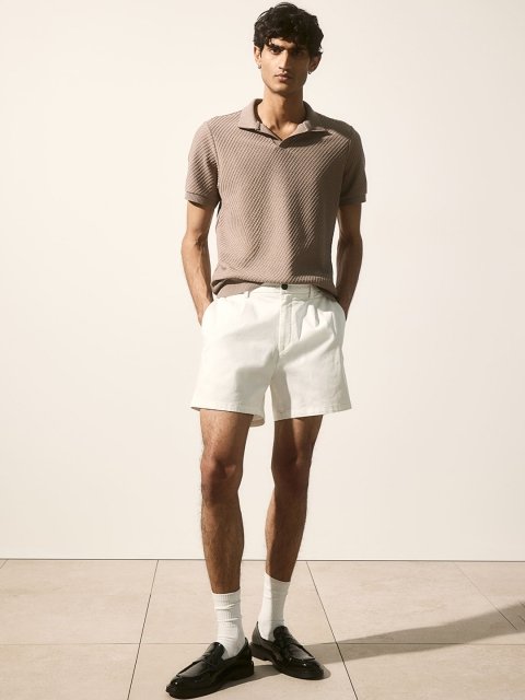 H&M Men Regular Fit Pleat-Detail Shorts