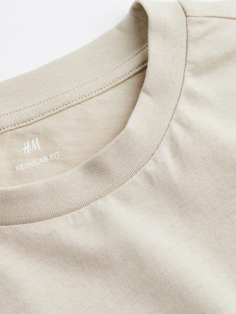 H&M Men Regular Fit Round-neck T-shirt