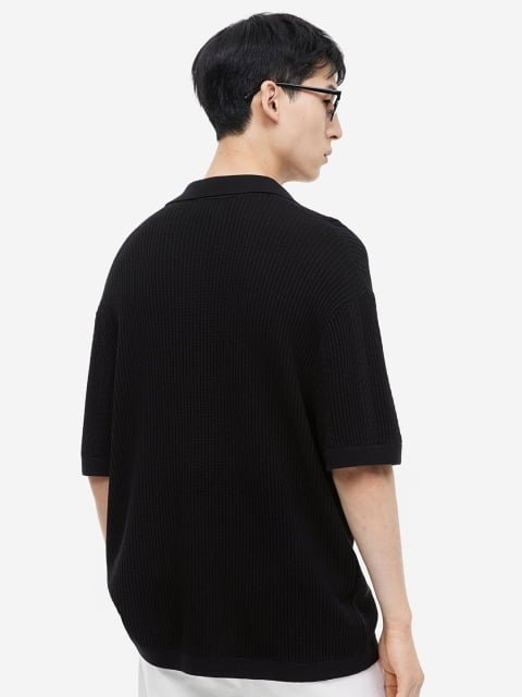 H&M Men Regular Fit Textured-Knit Resort Shirt