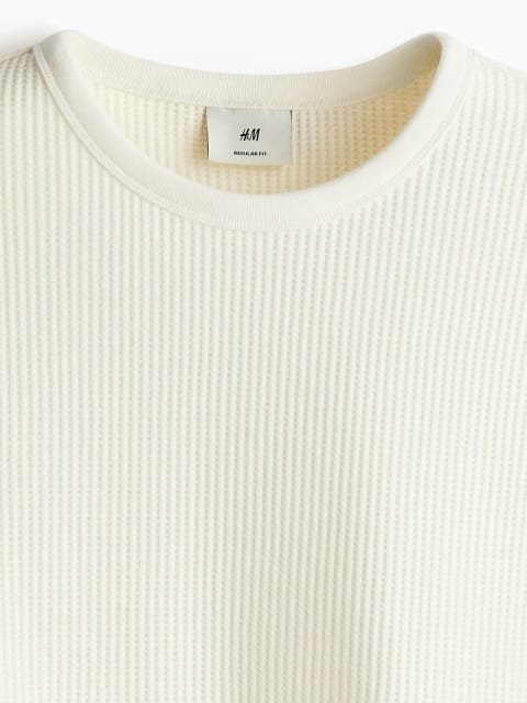 H&M Men Regular Fit Waffled T-shirt