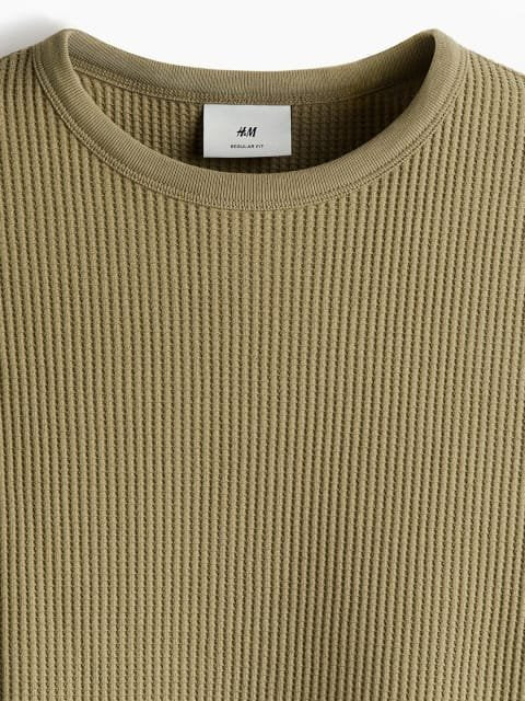H&M Men Regular Fit Waffled T-shirt