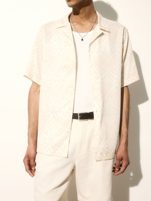 H&M Men Relaxed Fit Linen-Blend Shorts