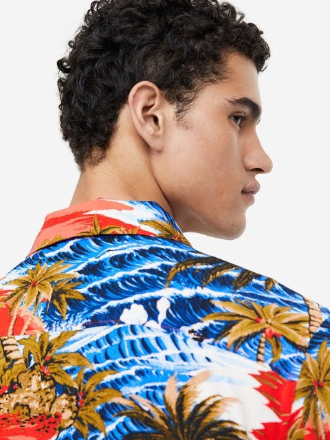 H&M Men Relaxed Fit Patterned Resort Shirt