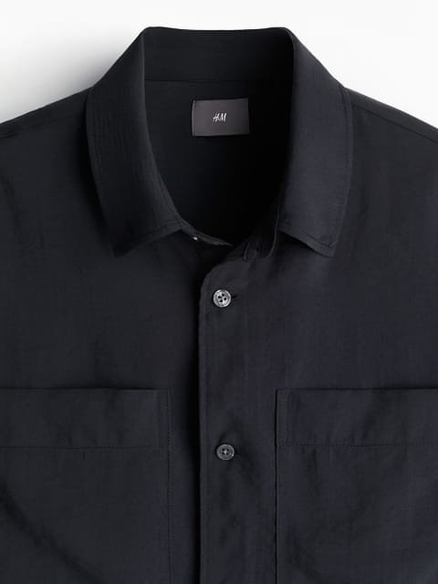 H&M Men Short Sleeves Turn Down Collar Shirt