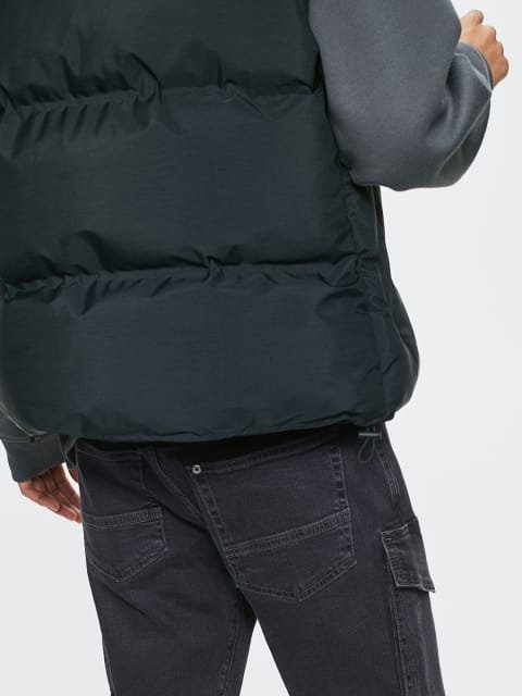 H&M Men Slim-Fit Cargo Jeans