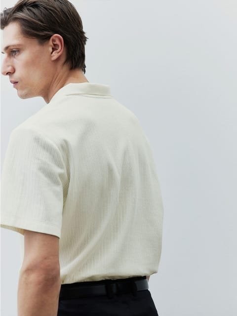 H&M Men Textured Polo T-Shirts