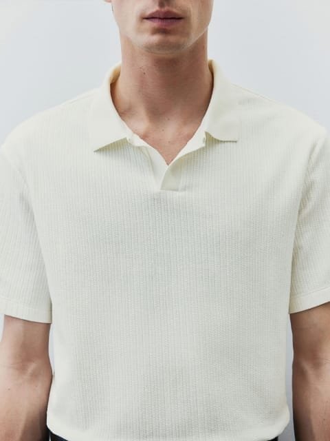 H&M Men Textured Polo T-Shirts