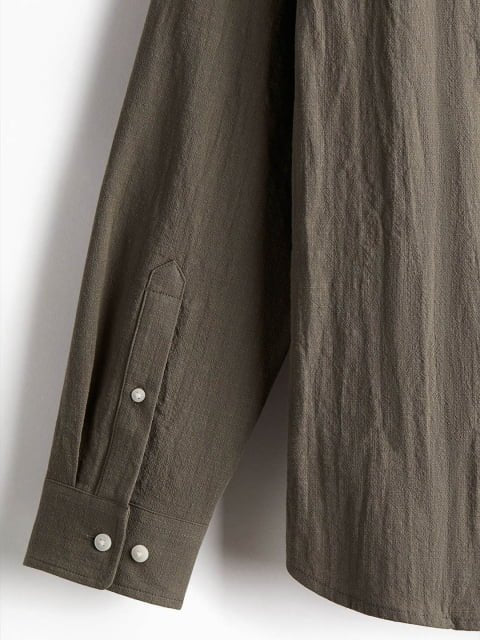H&M Men Textured shirt