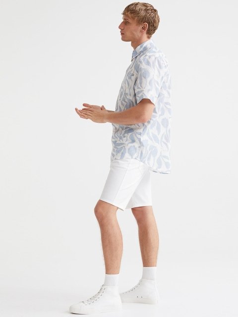 H&M Men White Slim Fit Cotton Twill shorts