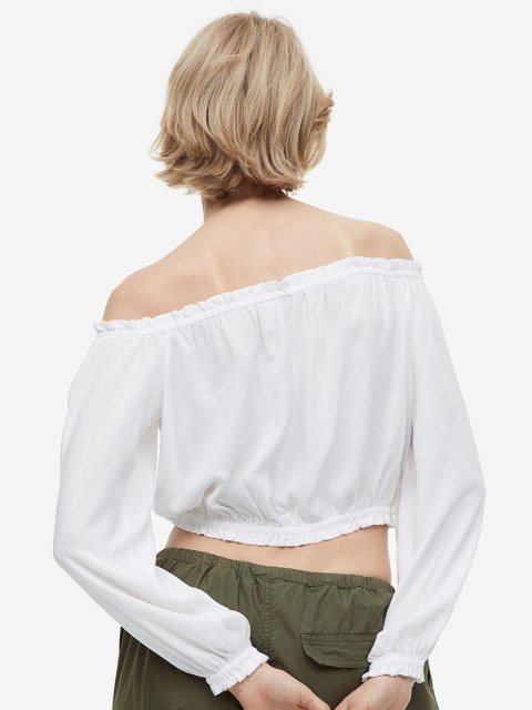 H&M Off-the-Shoulder Blouse