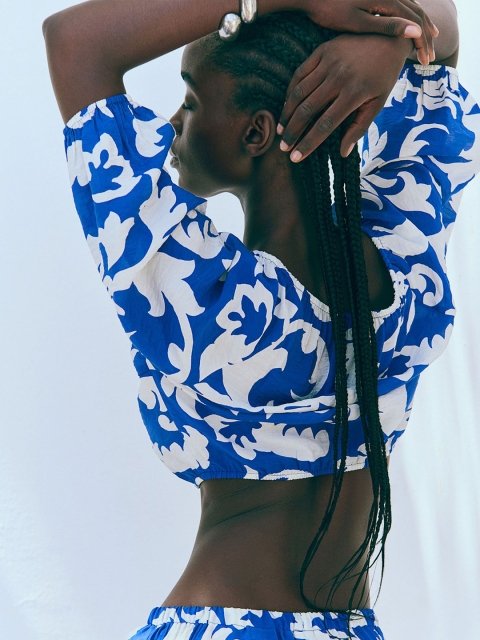 H&M Printed Cropped Blouse