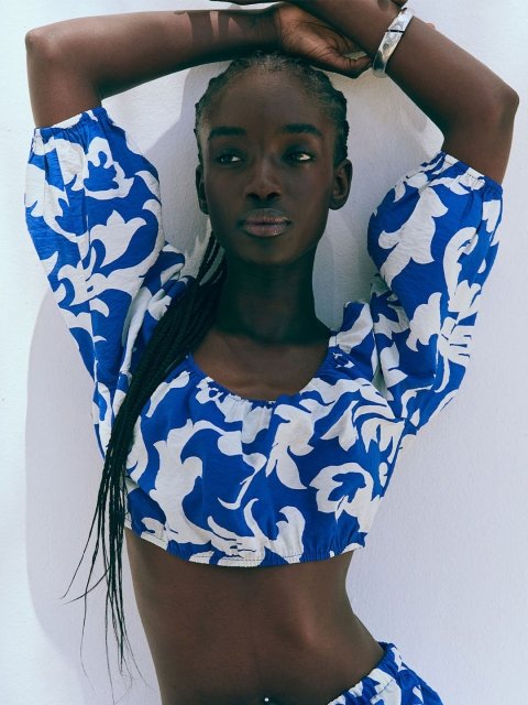 H&M Printed Cropped Blouse