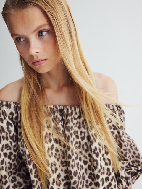 H&M Printed Off The Shoulders Dress