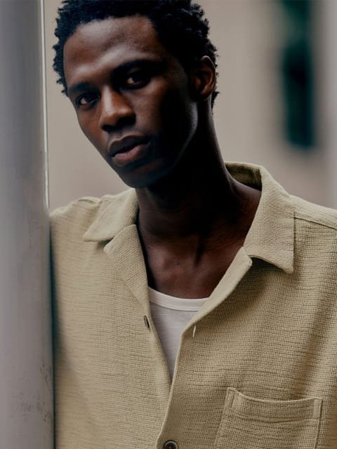 H&M Regular Fit Textured Resort Shirt