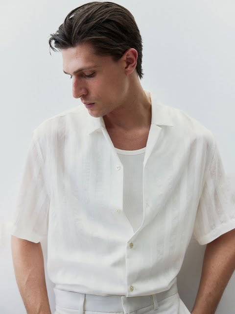 H&M Regular Fit Textured-Weave Resort Shirt