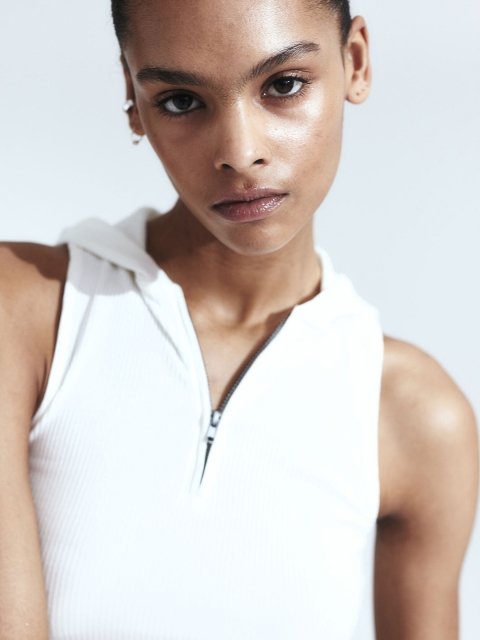 H&M Ribbed Sleeveless Hoodie