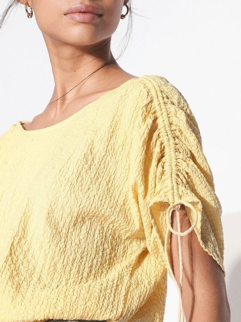 H&M Short Sleeve Textured Top