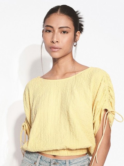 H&M Short Sleeve Textured Top