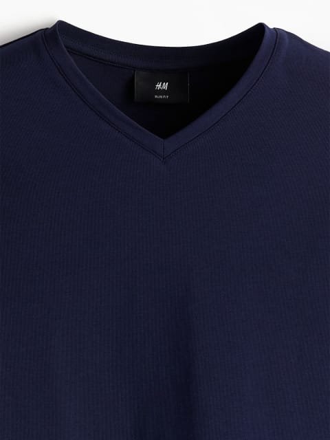 H&M Slim Fit V-neck T-shirt