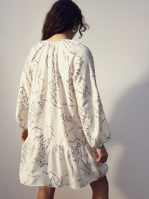 H&M Tie-Detail Dress