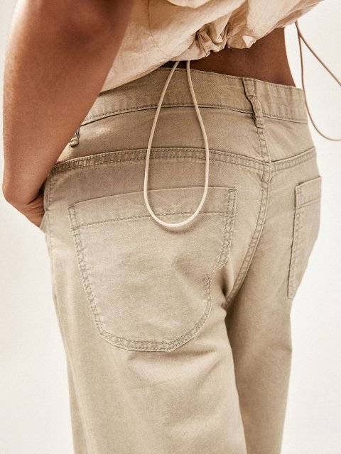 H&M Women Mid-Rise Straight Twill Trousers