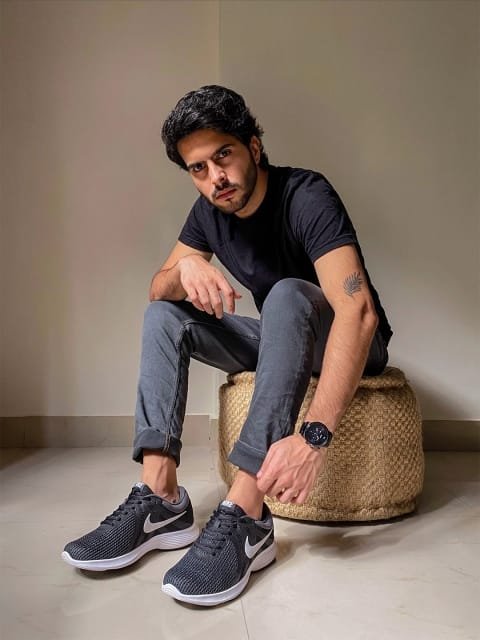 HM Men Black Solid Cotton Pure Cotton T-shirt Regular Fit
