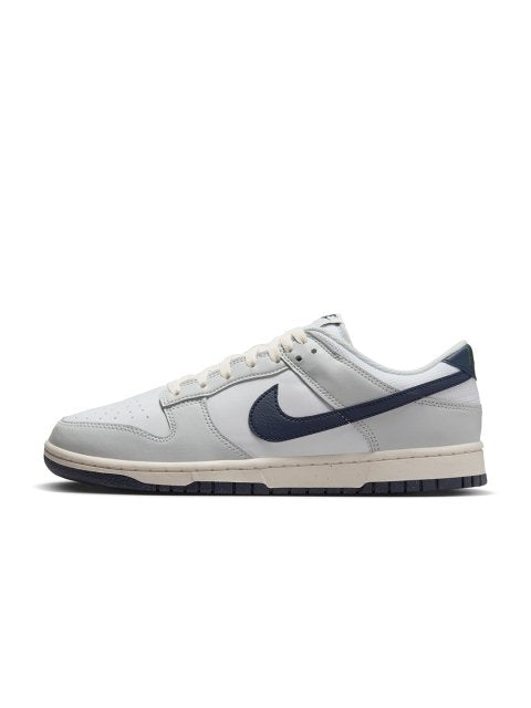 Nike Men Dunk Low Sneakers