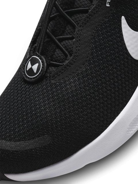 Nike Men Revolution 7 EasyOn Road Running Shoes