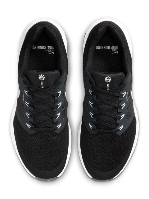 Nike Men Solid Run Swift 3 Road Running Shoes
