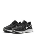 Nike Men Structure 25 Textured Running Shoes