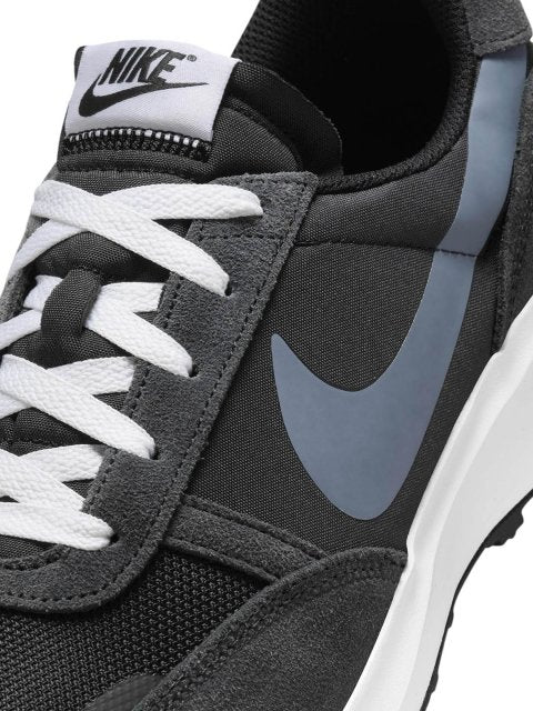 Nike Men Waffle Debut Sneakers