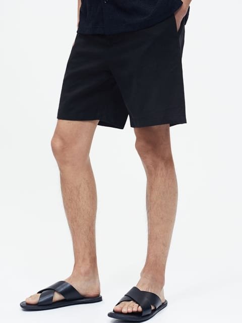 H&M Men Regular Fit Linen-Blend Shorts