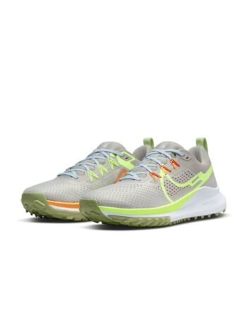 Nike Men Pegasus Trail 4 Running Shoes