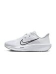 Nike NIKE QUEST 6