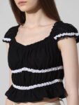 ONLY Onl Uexswiss Ss Striped Sweetheart Neck Fitted Crop Top