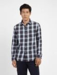 LEVI’S Men Checkered Casual Multicolor Shirt