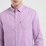 LEVI’S Men Solid Casual Purple Shirt